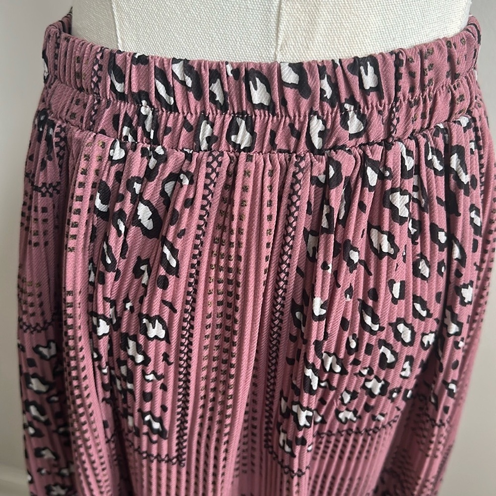 Easel Women’s Pink Animal Print Pleated Boho Casual Stretchy Maxi Skirt‎ Med - Picture 3 of 7